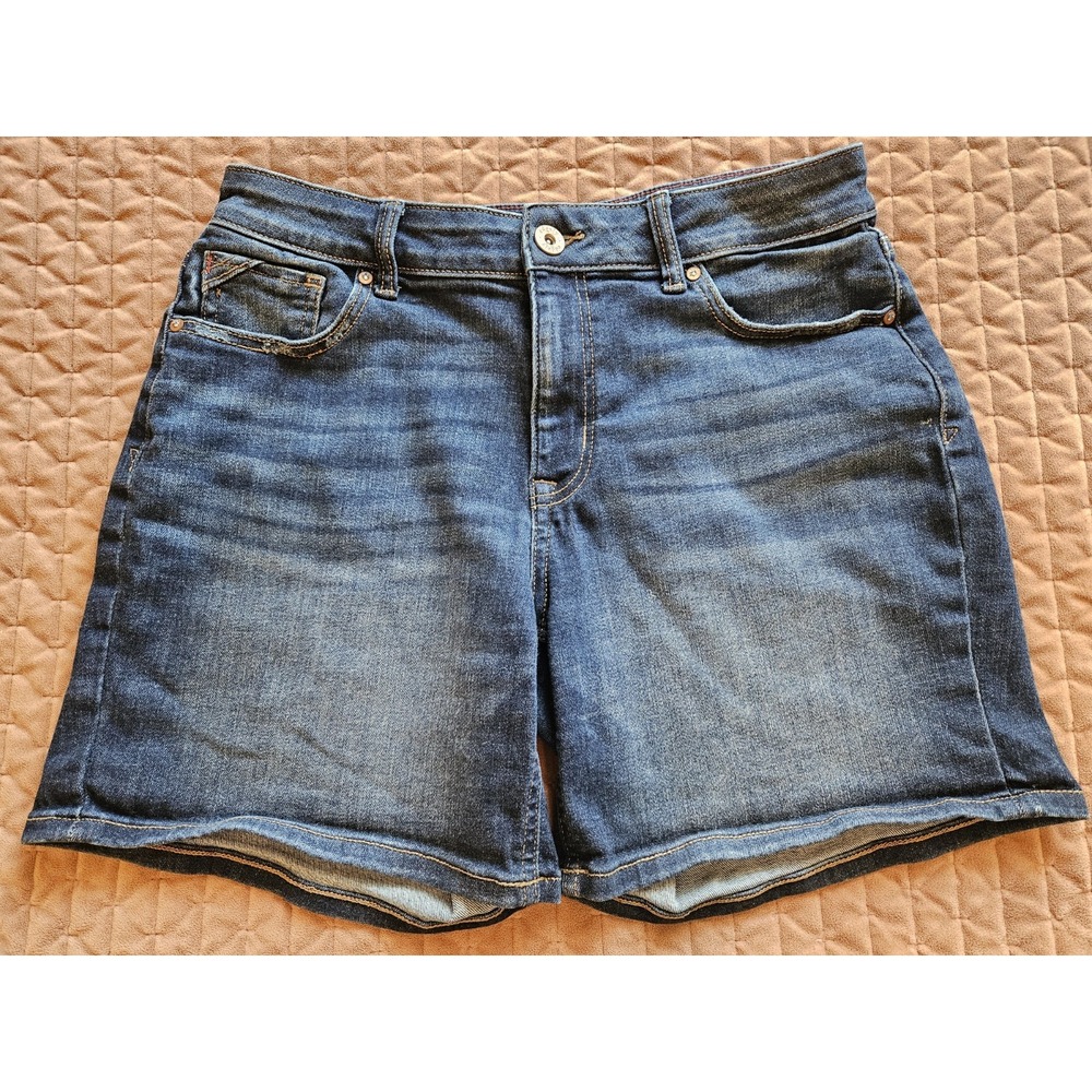 Edgely by Maurices High-Rise Blue Denim Stretchy Distressed Shorts, Size 12